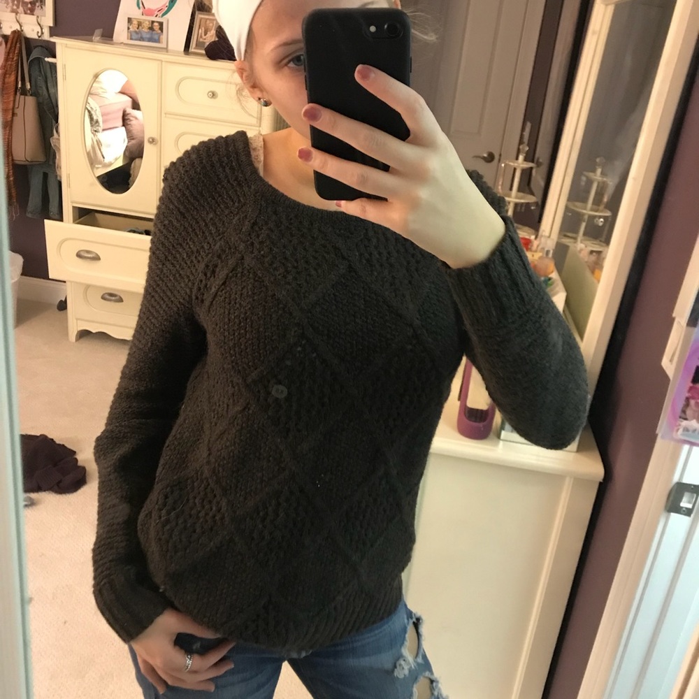 American Eagle brown sweater